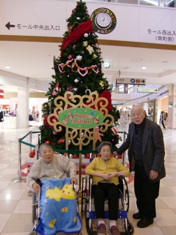 H23年12月号ケアセンター朱咲写真②.JPG