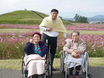 あかしあの里Ⅱ　コスモス見学.JPG