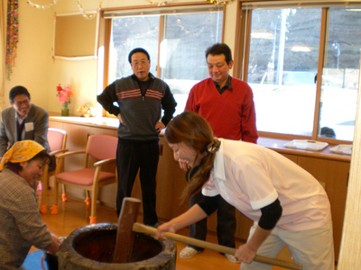 平成２４年１月　涼風の家　忘年会②.JPG