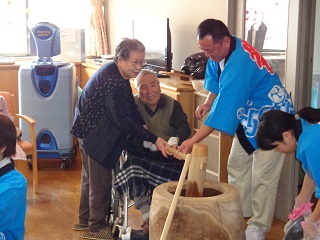 あかしあの里合同新年会(2).JPG