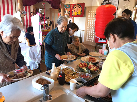 グループホームゆめさき　ゆめさき祭で初詣3