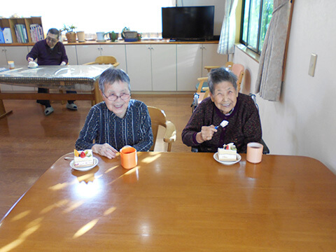 あかしあの里Ⅱ　誕生日会とひな祭り2