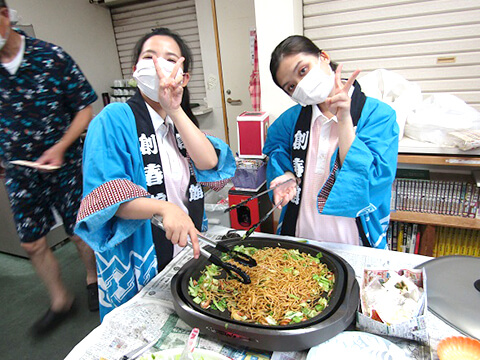 介護老人保健施設創春館通所リハビリテーション 屋台風焼きそば1