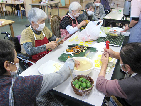 介護老人保健施設創春館通所リハビリテーション　食欲の秋を楽しもう！1