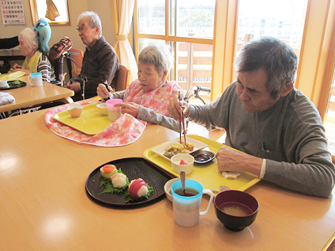 グループホームしらさぎ　春満載のひな祭り2