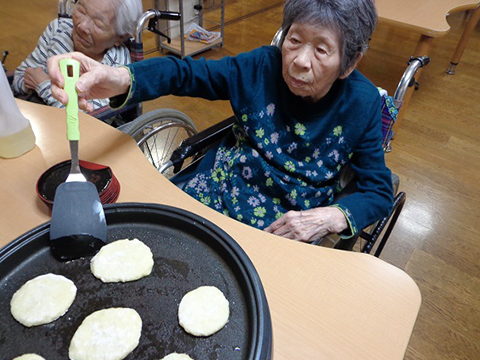 あかしあの里Ⅰ 春のおやつ作り2