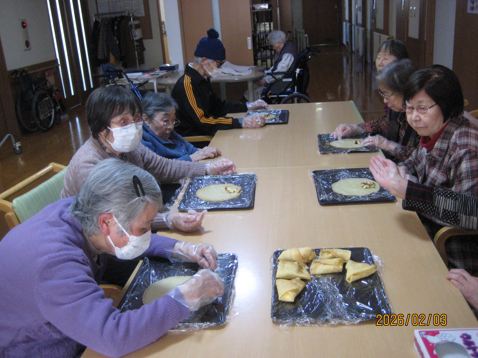 ケアセンター朱咲　節分＆クレープ作り